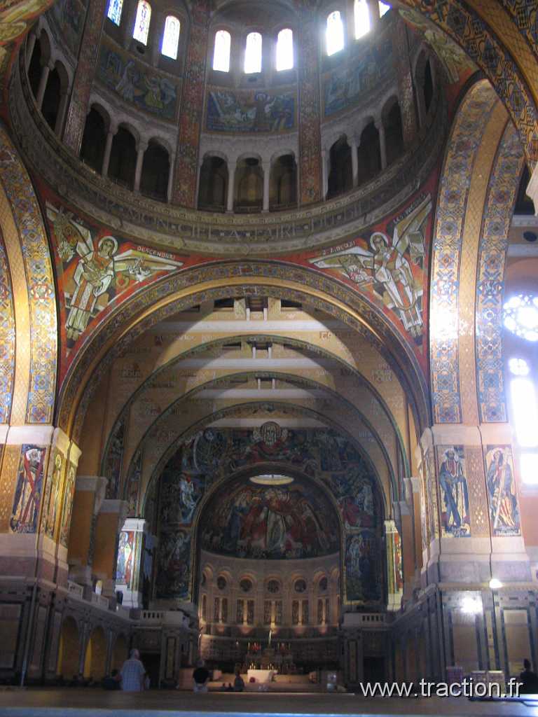 04_Lisieux (9).JPG - 2013, nos vacances en Normandie, la Basilique Sainte-Thérèse de Lisieux